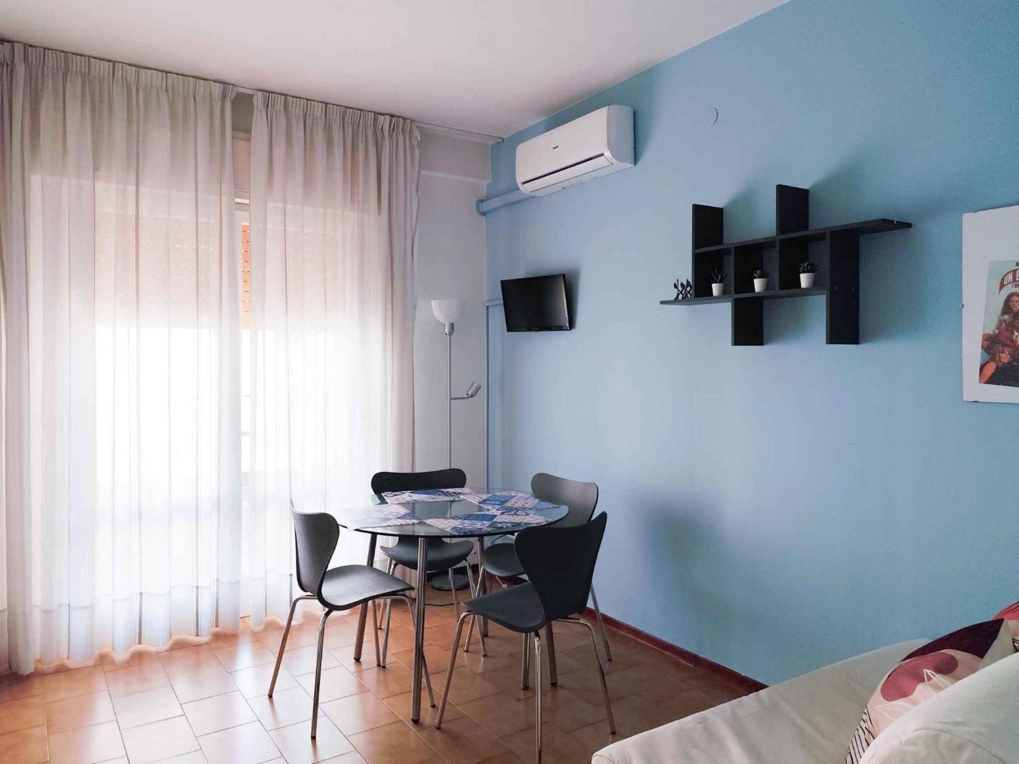 Apartment In 33248 *